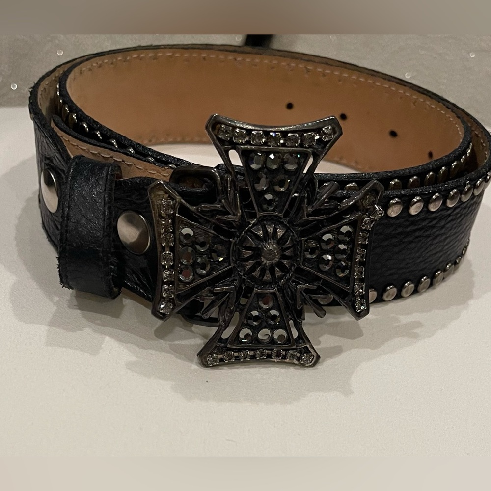 Caché belt w/ Black Rhinestone Buckle